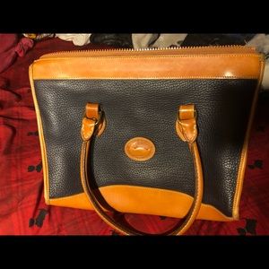 Dooney & Bourke Hand Bag